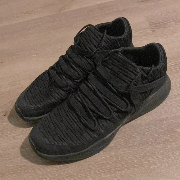 EUC [Jordan] Formula 23 Low All Black Mesh Fabric Athletic Sneakers Men’s Sz 11